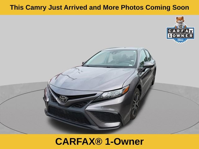 Used 2024 Toyota Camry SE FWD video 2
