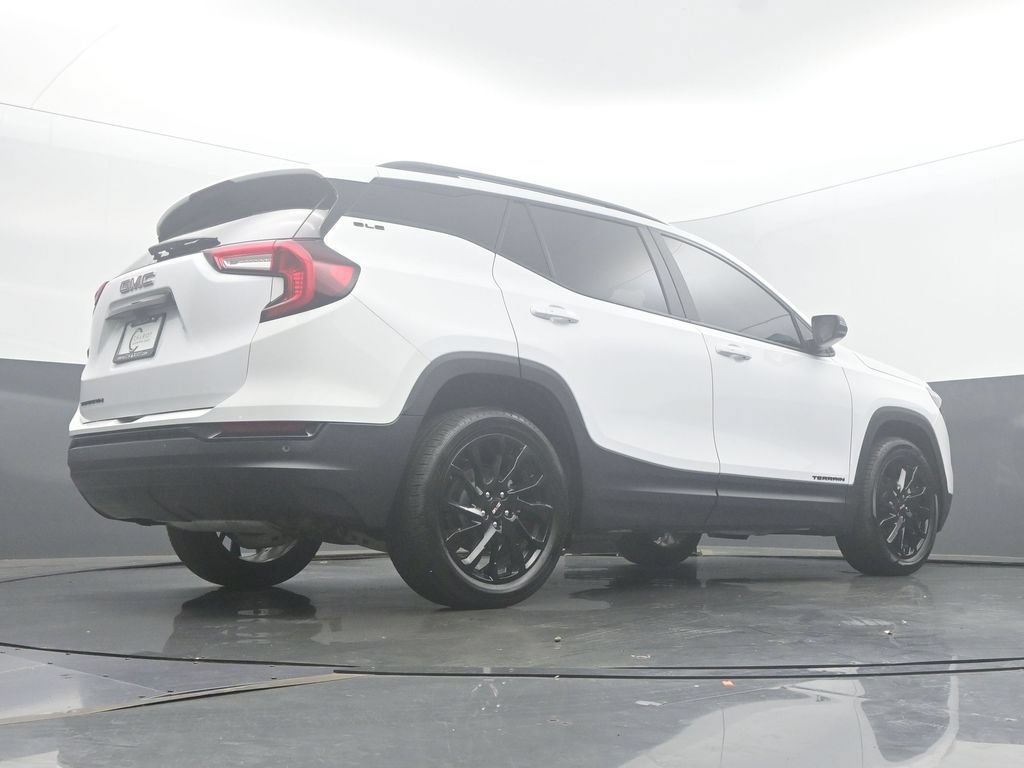 Used 2024 GMC Terrain SLE w/ Driver Convenience Package FWD image 49