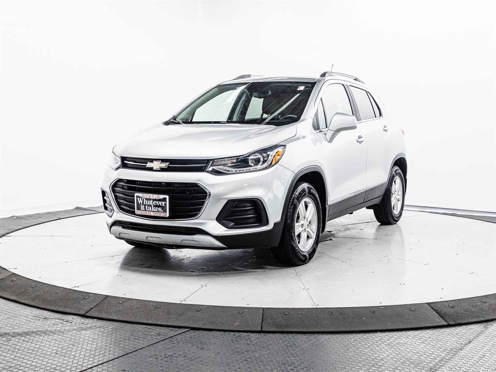 Used 2017 Chevrolet Trax LT w/ LT Convenience Package image 3