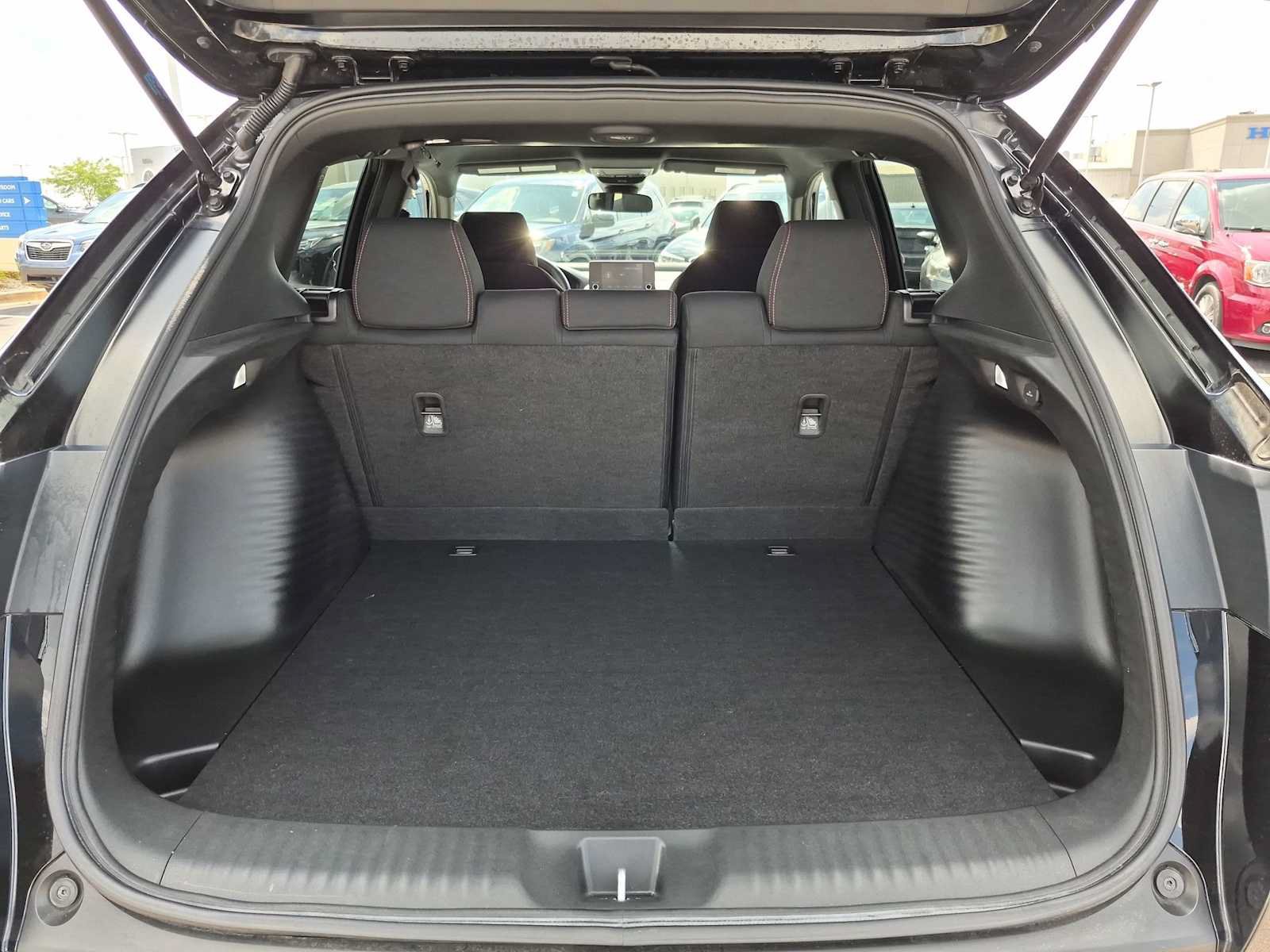 Certified 2025 Honda HR-V Sport image 28