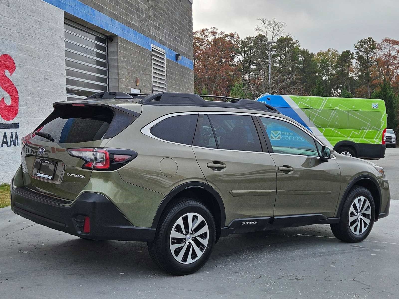 Used 2023 Subaru Outback Touring image 7