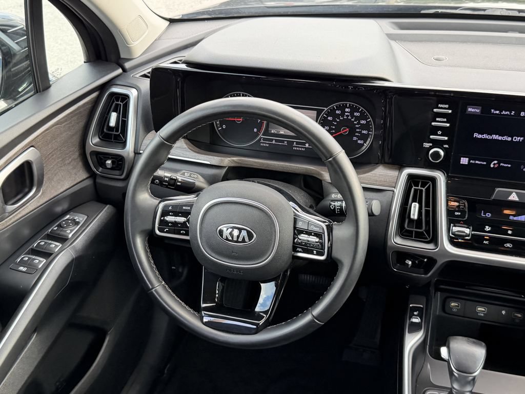 Used 2021 Kia Sorento EX FWD image 11