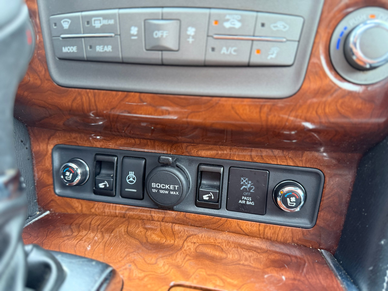 Used 2016 INFINITI QX80 Limited image 32