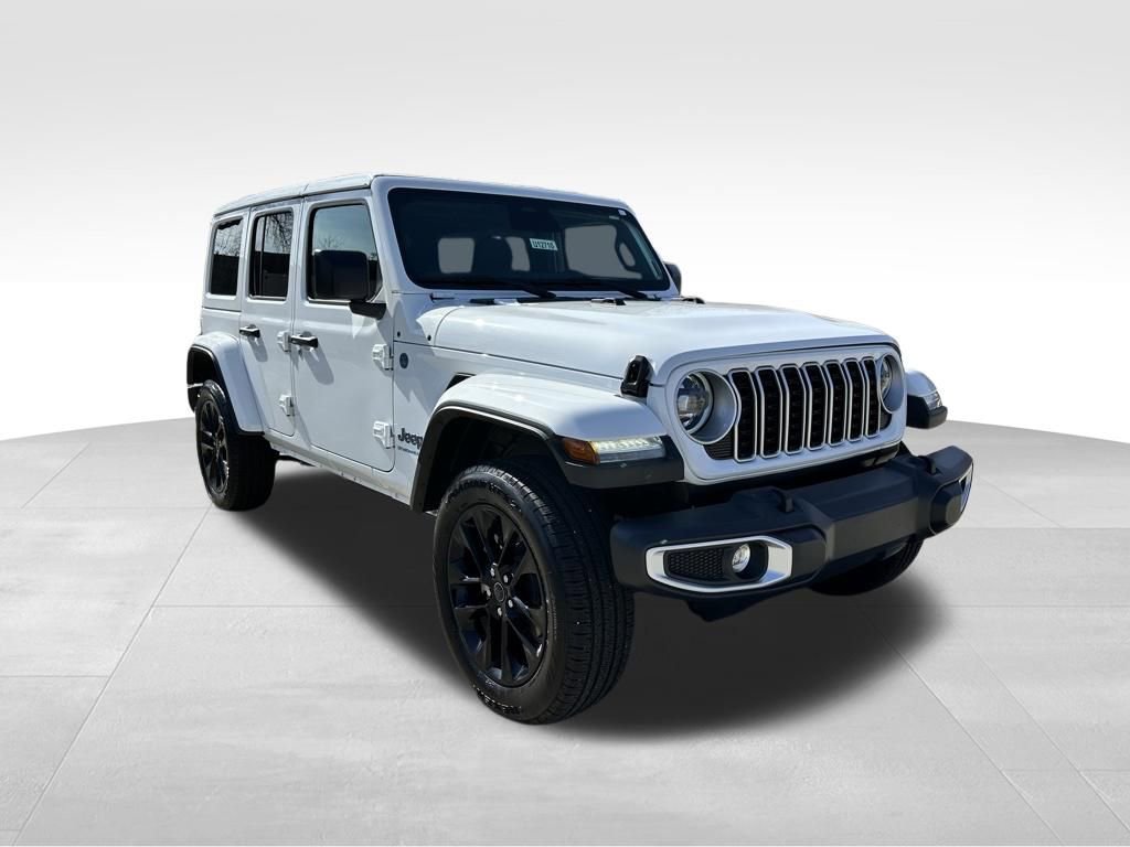 Used 2025 Jeep Wrangler Unlimited Sahara w/ Safety Group image 6