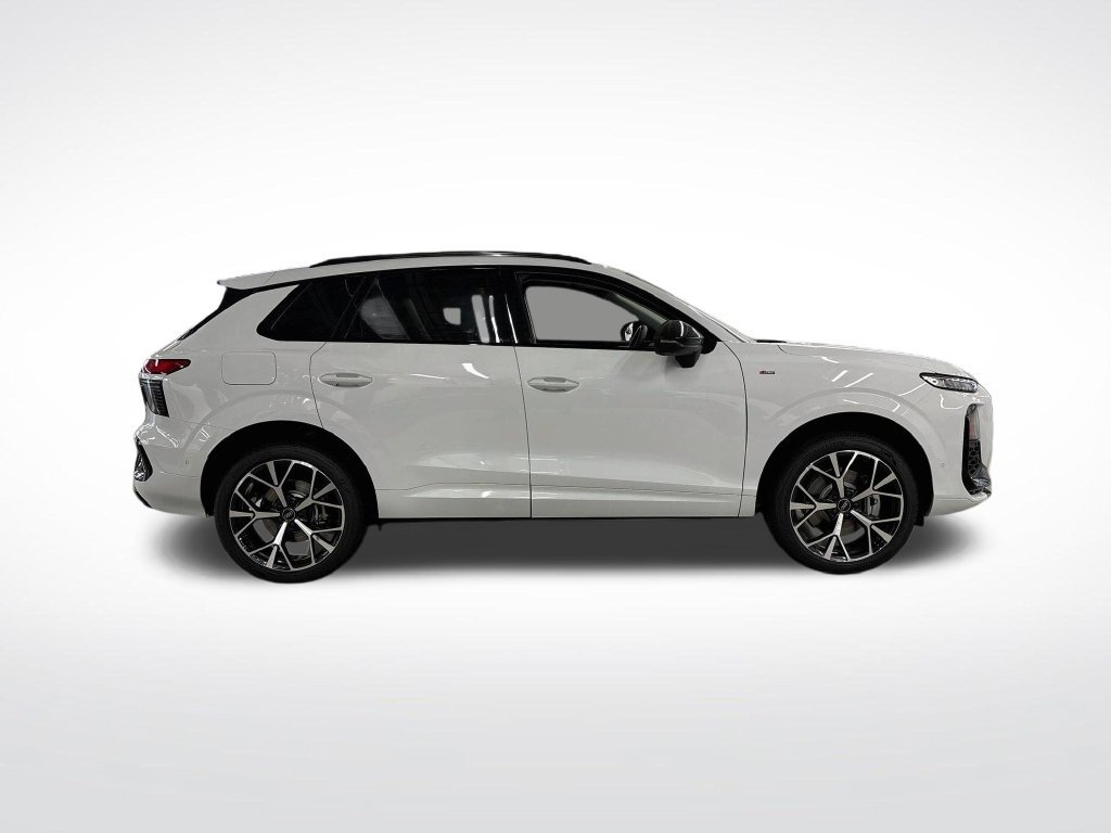 New 2026 Audi Q3 quattro 2.0T AWD/4WD image 6
