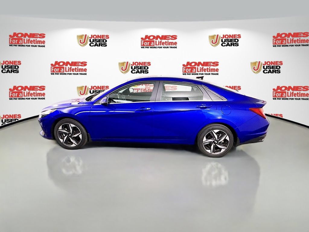 Certified 2023 Hyundai Elantra Limited FWD image 17