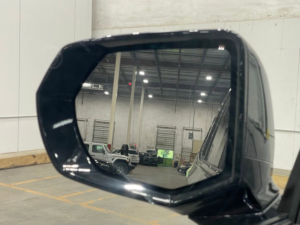 Used 2021 Chevrolet Tahoe RST image 39