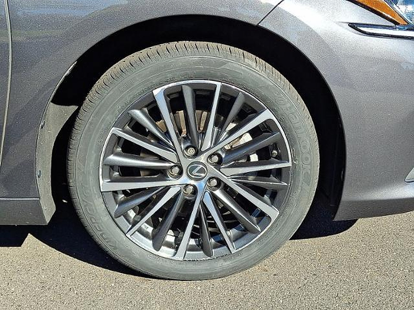 Used 2023 Lexus ES 350 w/ Premium Package FWD image 26