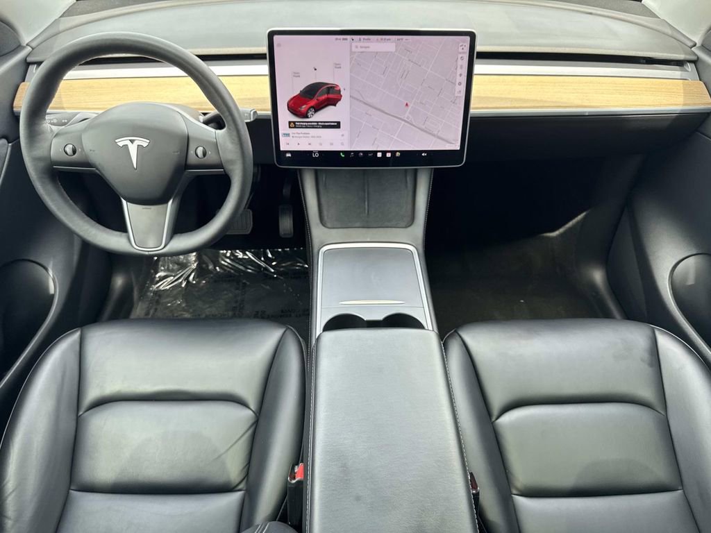 Used 2021 Tesla Model Y Long Range image 7