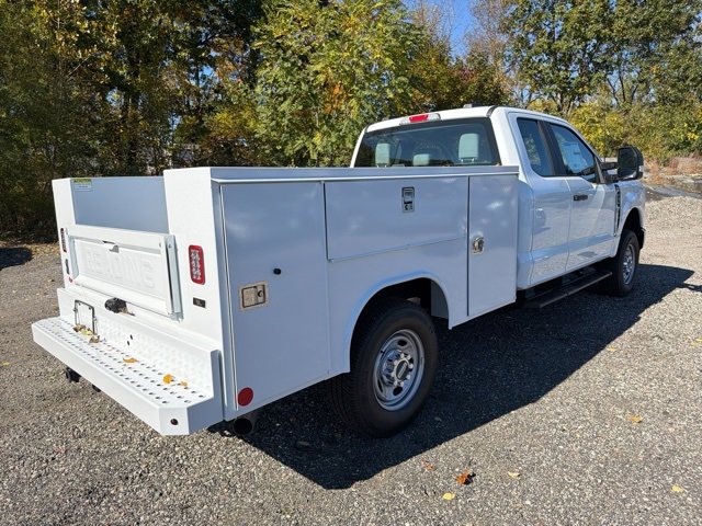 New 2026 Ford F250 XL w/ XL Chrome Package image 6