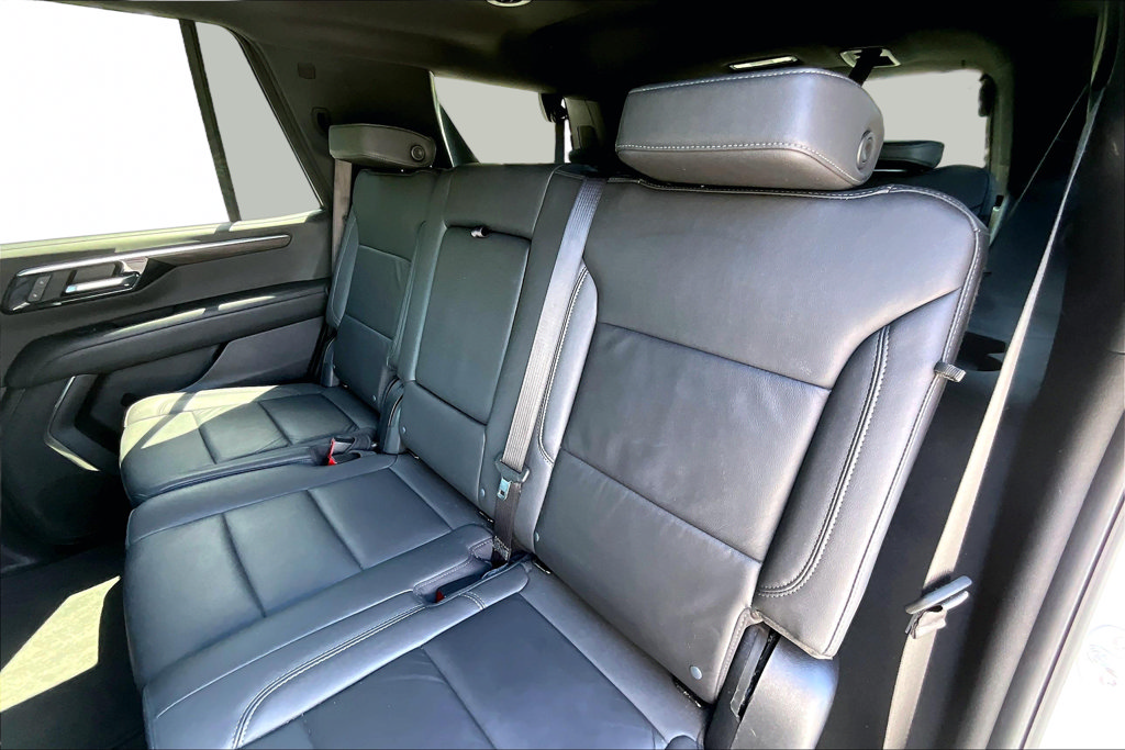 Used 2025 Chevrolet Tahoe LT AWD/4WD image 22