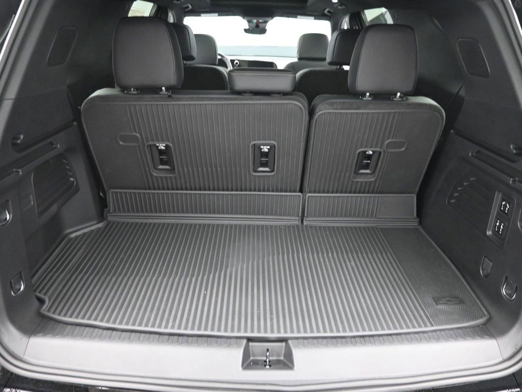 New 2026 Chevrolet Traverse High Country image 10