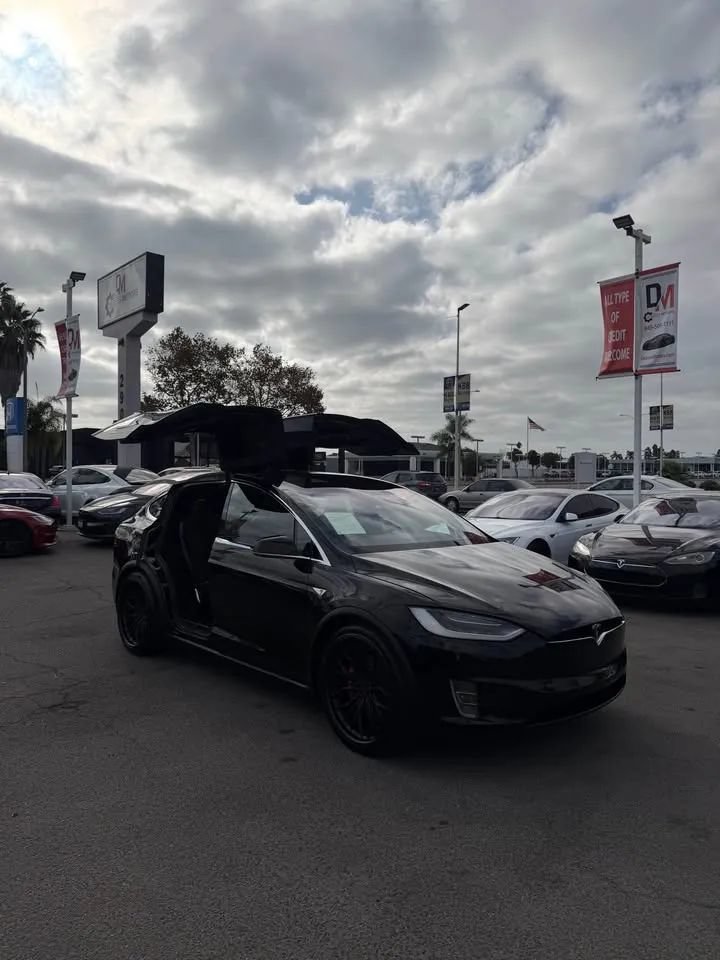 Used 2016 Tesla Model X Performance AWD/4WD image 6