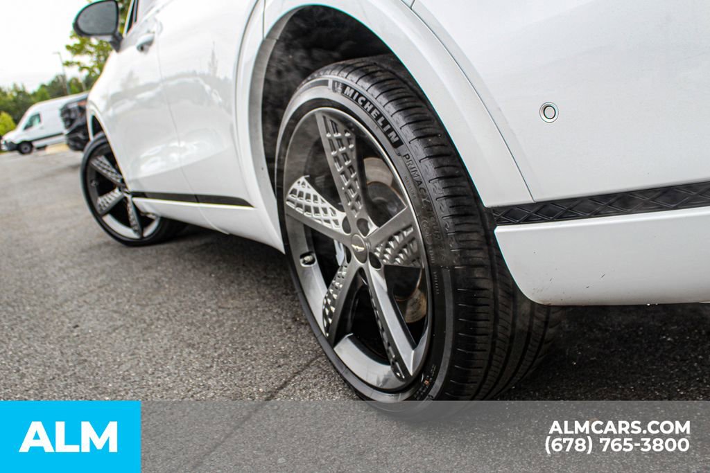 Used 2022 Genesis GV70 3.5T Sport w/ Sport Prestige Package image 13