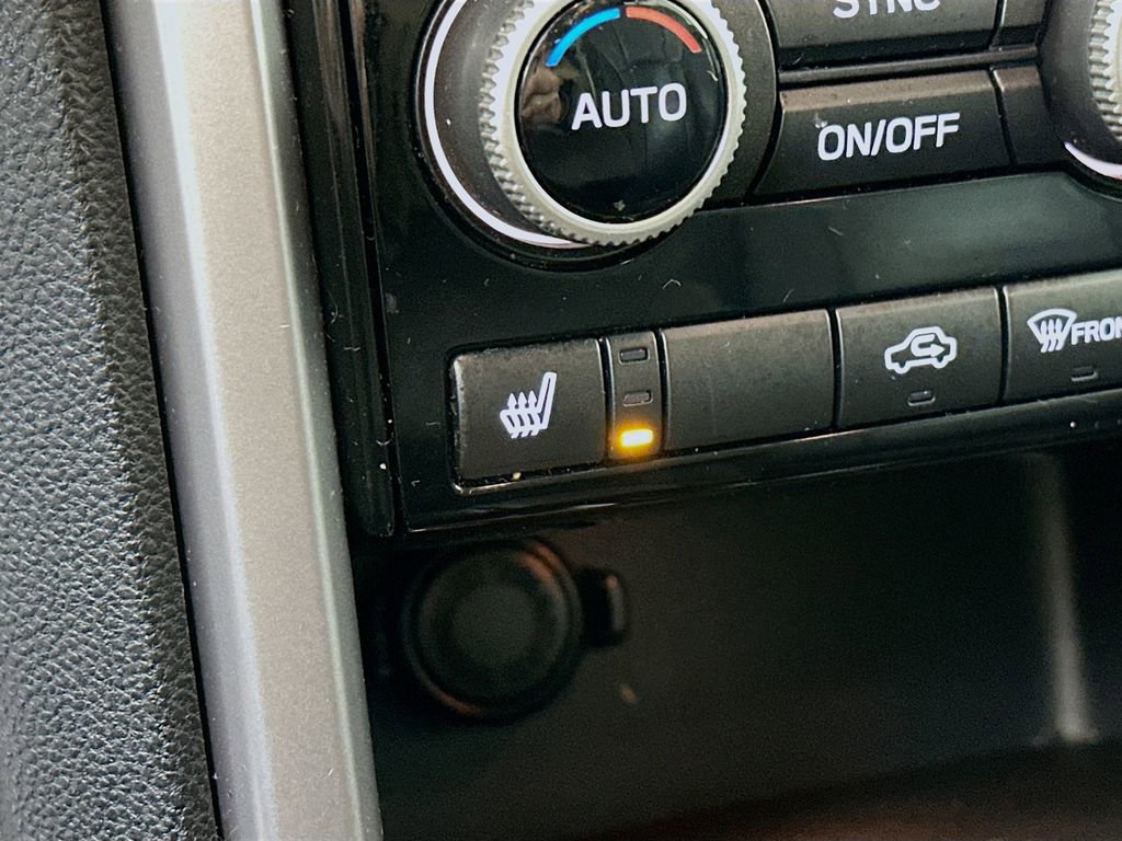 Used 2021 Subaru Ascent Limited w/ Technology Package image 28