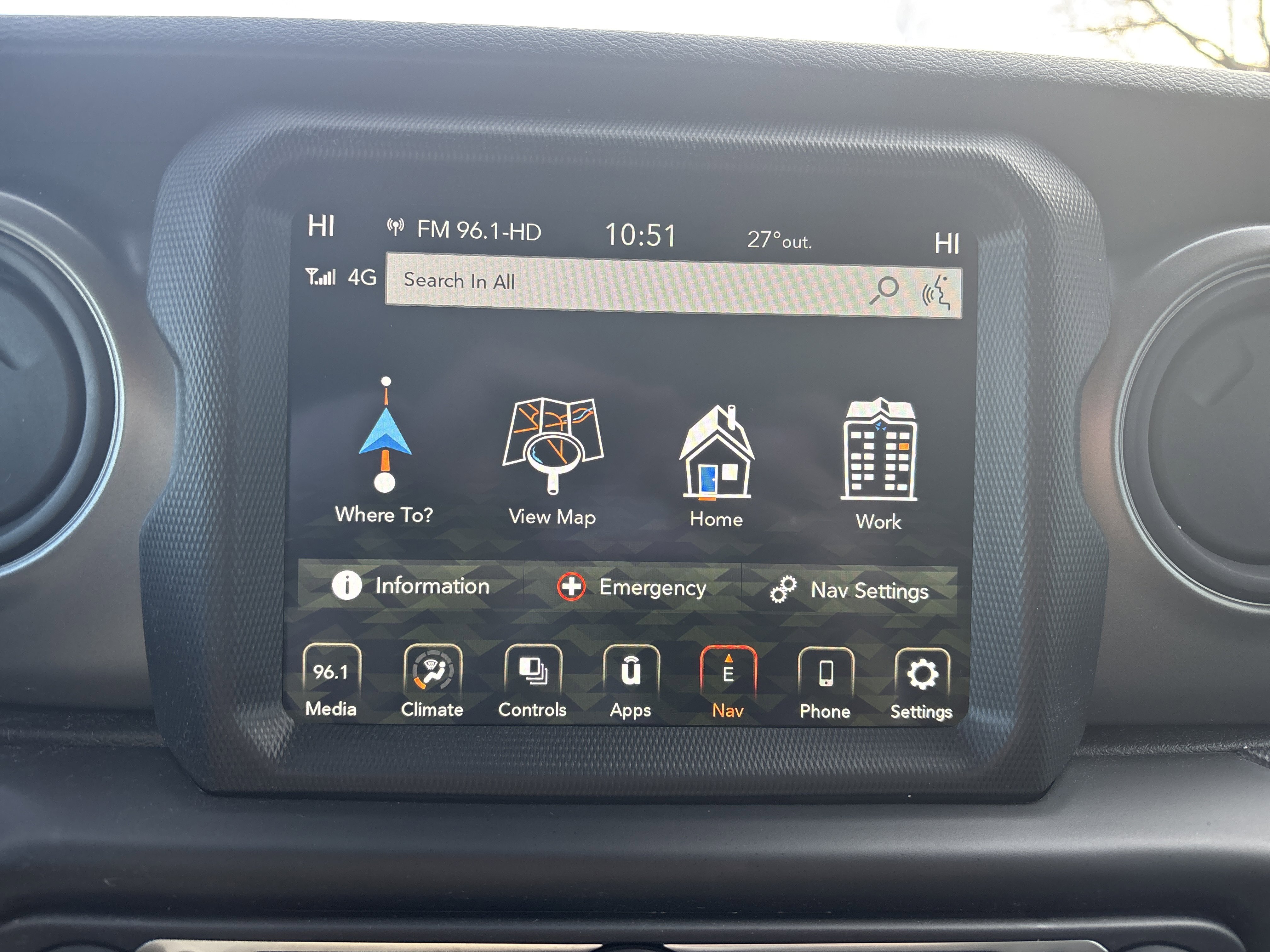 Used 2023 Jeep Wrangler Sport S image 3