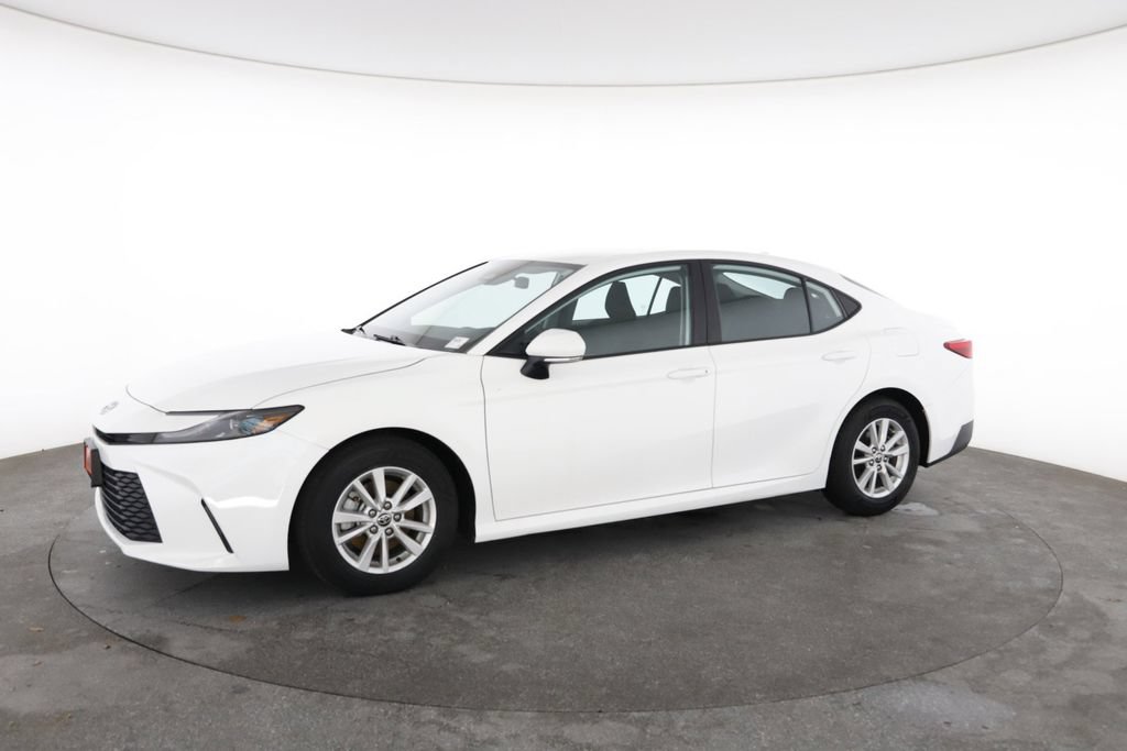 Used 2025 Toyota Camry LE FWD image 6