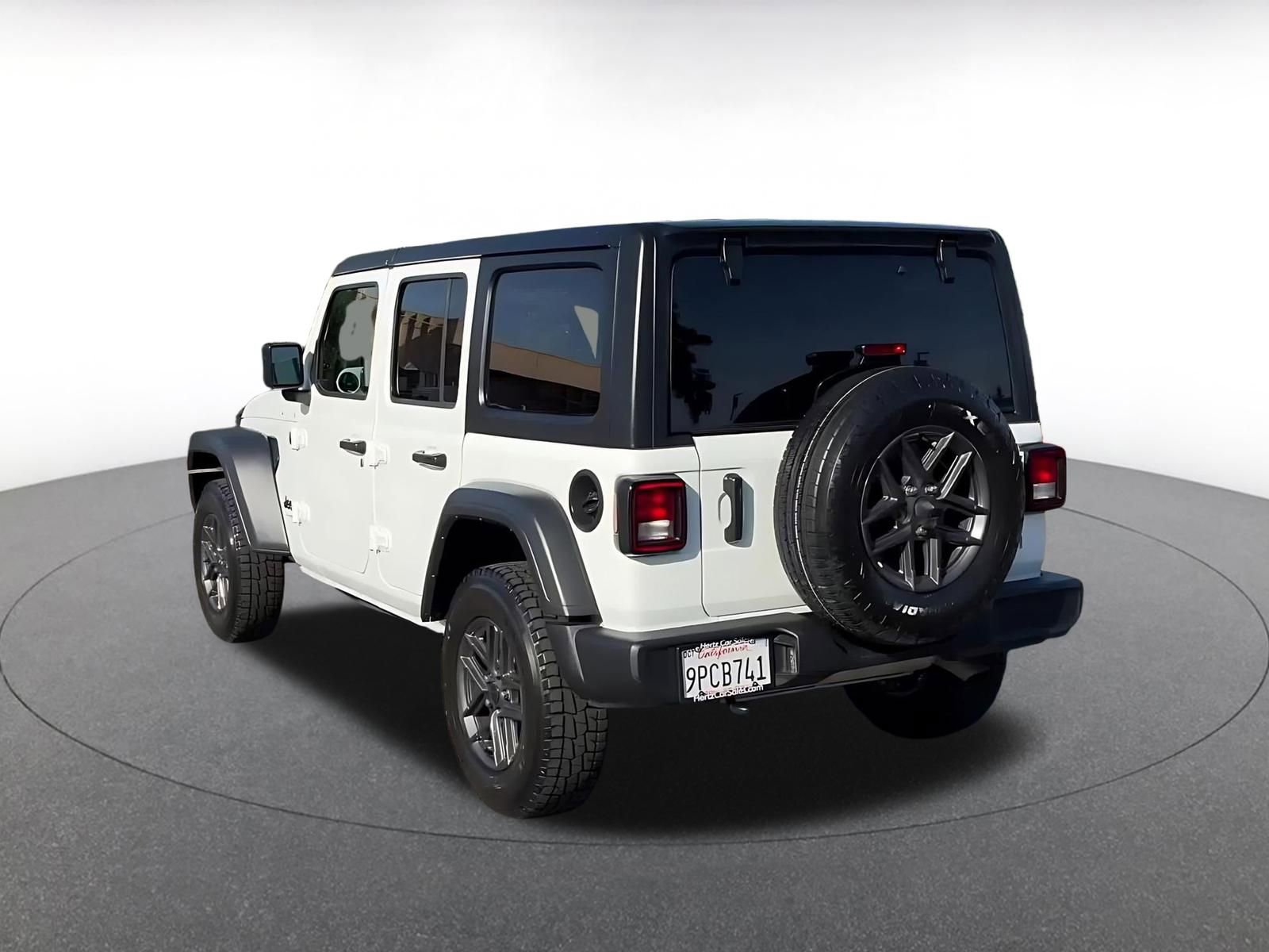 Used 2025 Jeep Wrangler Sport S image 11