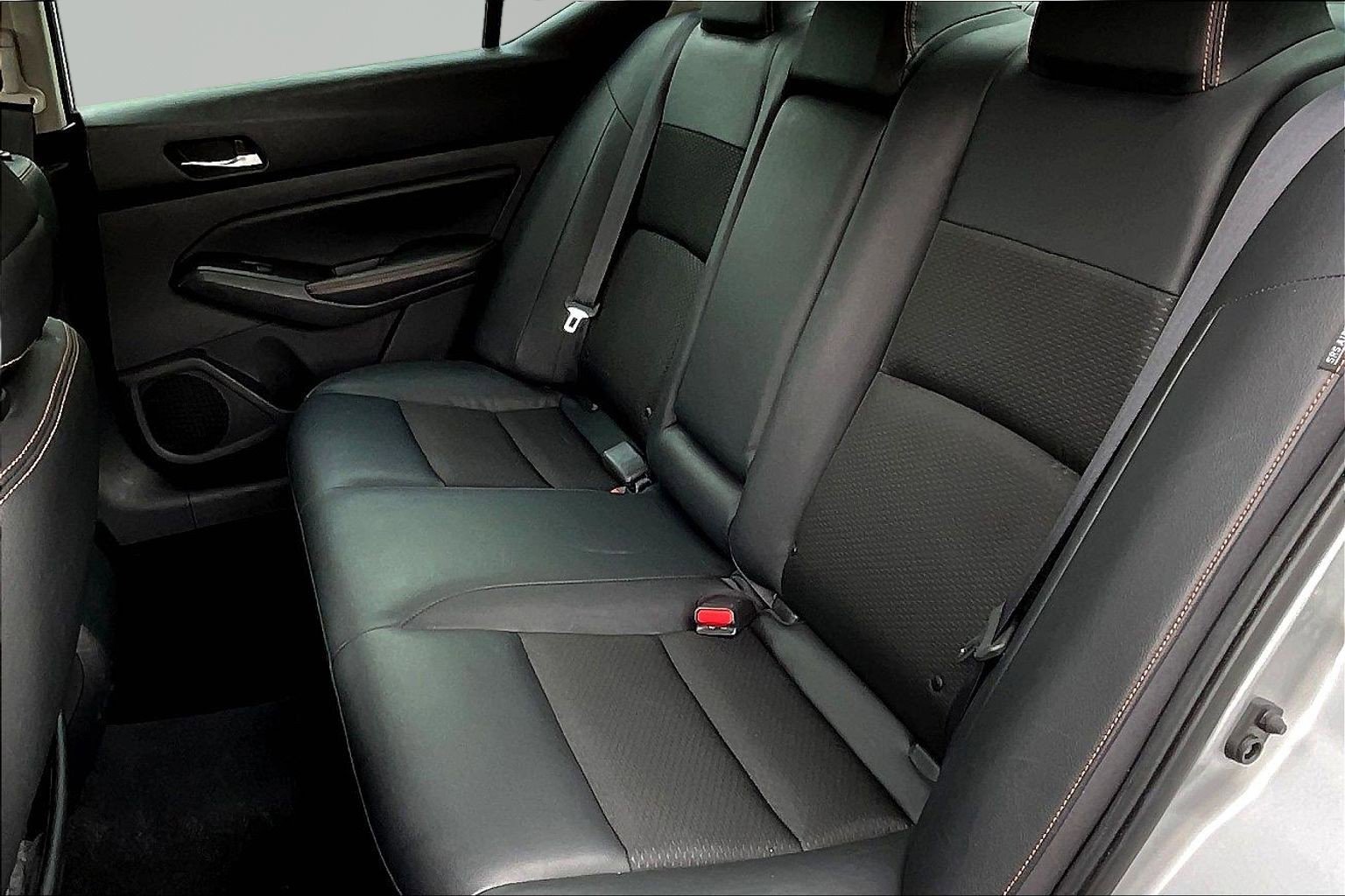 Used 2019 Nissan Altima 2.5 SR w/ SR Premium Package image 23