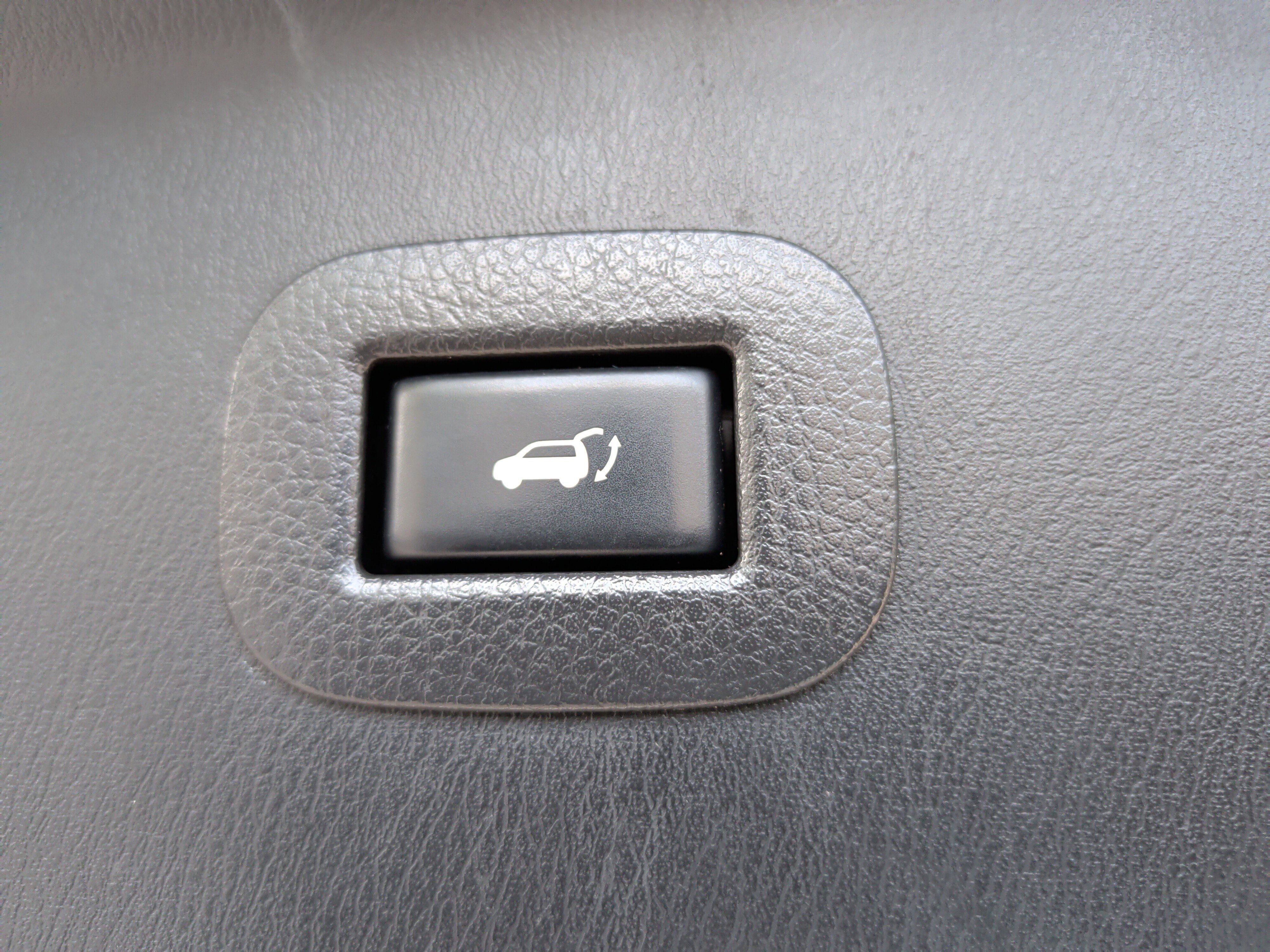 Used 2020 Nissan Armada Platinum w/ Interior Lighting Package AWD/4WD image 44