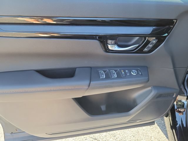 Used 2025 Honda CR-V Sport Touring image 8