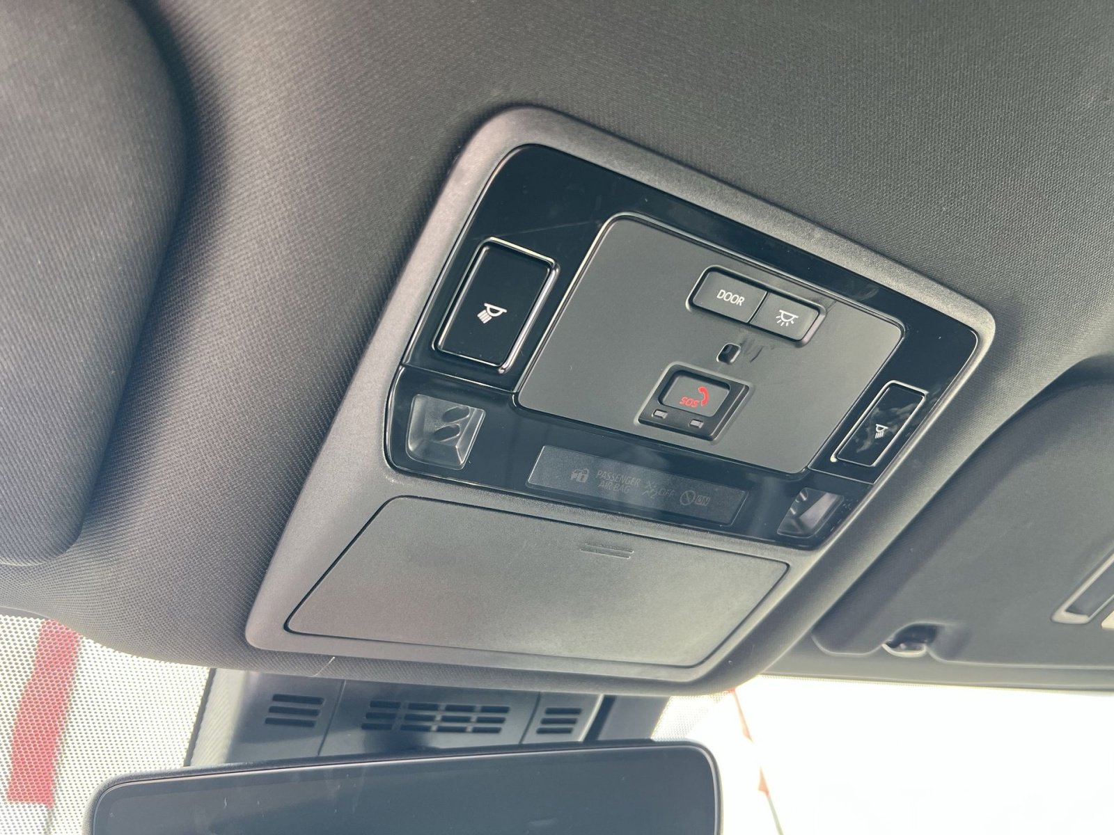 Used 2025 Lexus TX 500h AWD w/ Technology Package image 31