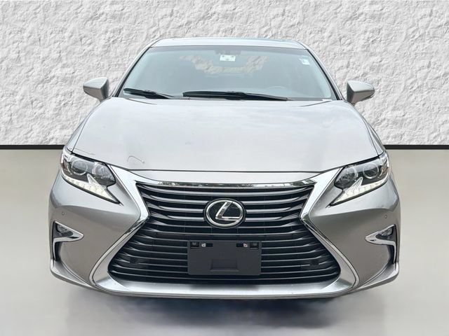 Used 2016 Lexus ES 350 w/ Premium Package w/Wood Trim FWD image 8