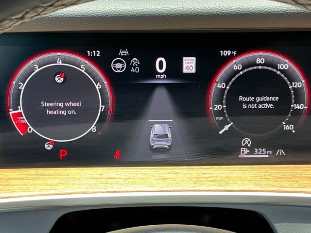 Certified 2025 Volkswagen Tiguan SEL R-Line AWD/4WD image 33