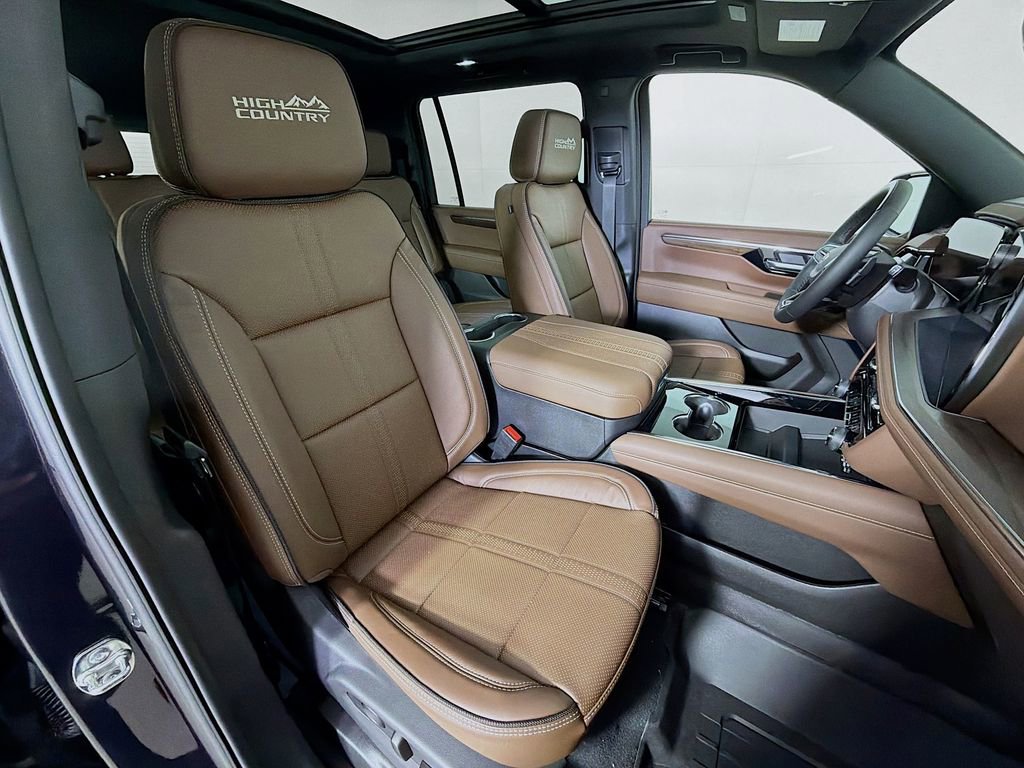 New 2026 Chevrolet Suburban High Country AWD/4WD image 26