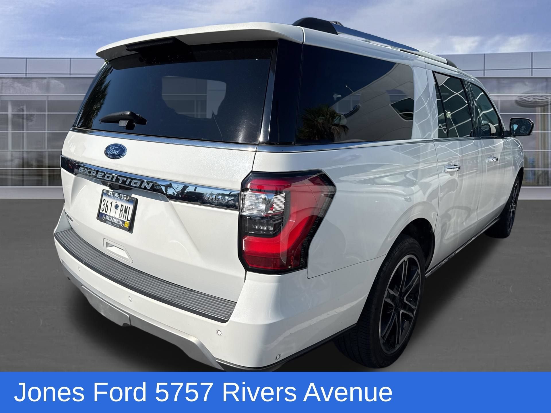 Certified 2021 Ford Expedition Max Limited RWD image 3