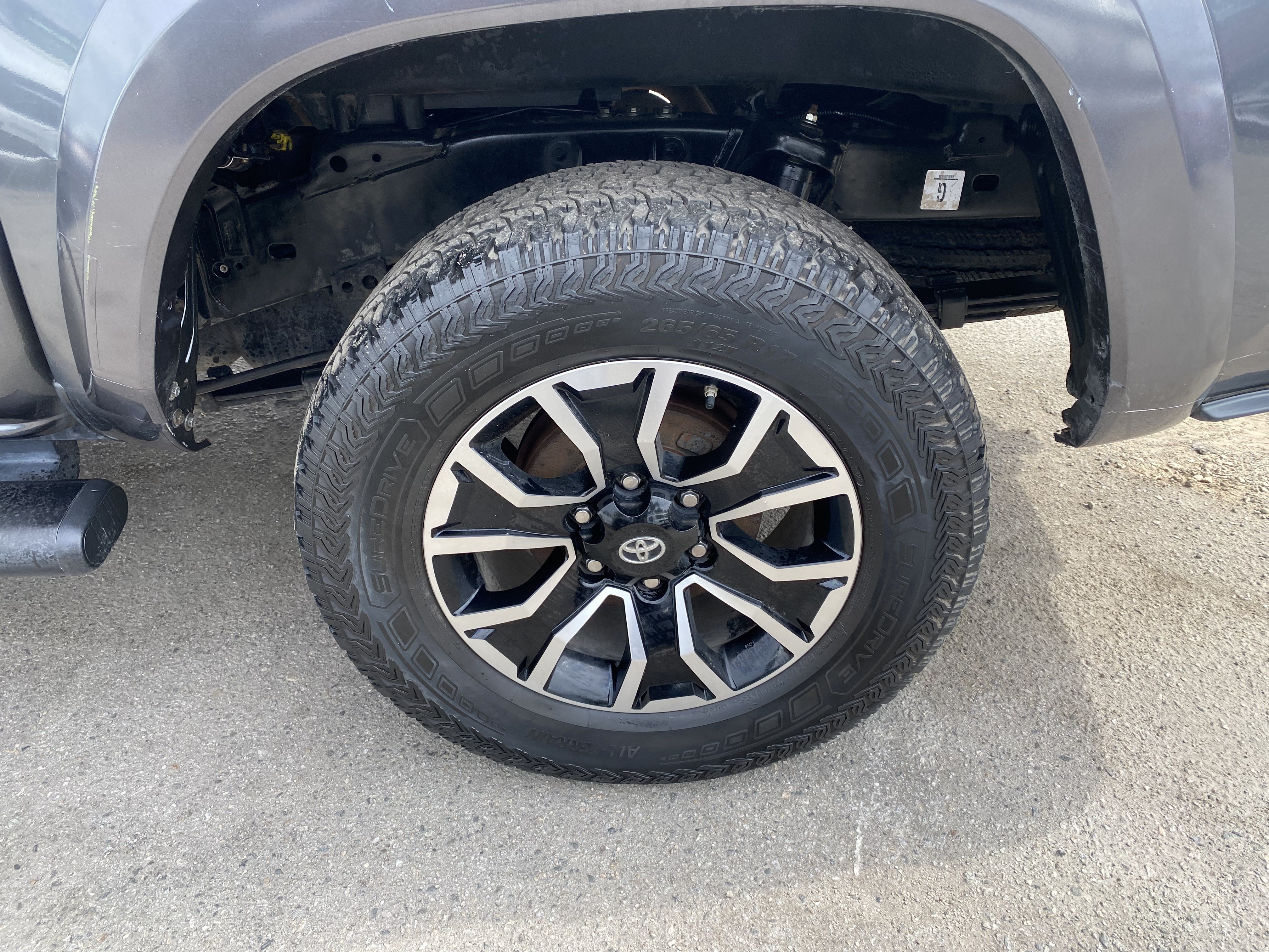Used 2021 Toyota Tacoma TRD Sport w/ Technology Package AWD/4WD image 14