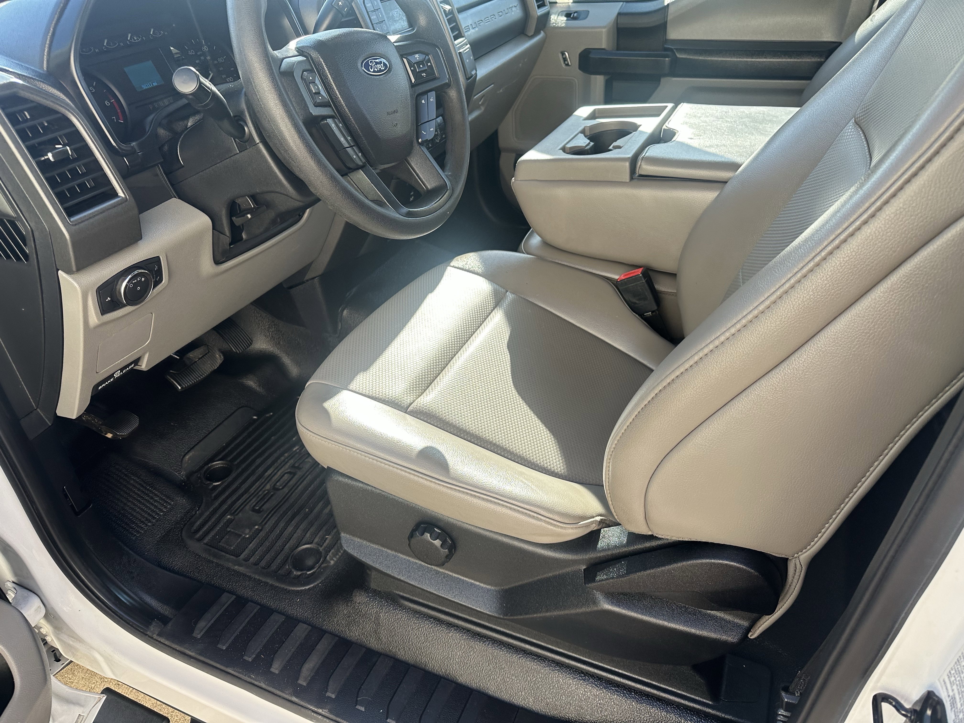 Used 2020 Ford F350 XL w/ Power Equipment Group RWD image 9