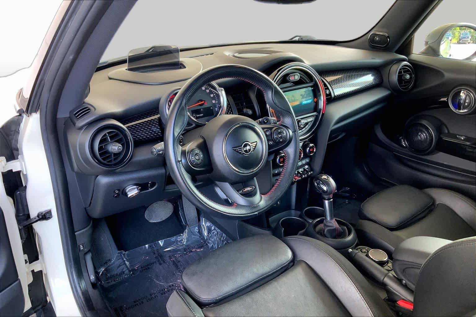 Used 2019 MINI Cooper S w/ Signature Upholstery Package FWD image 18