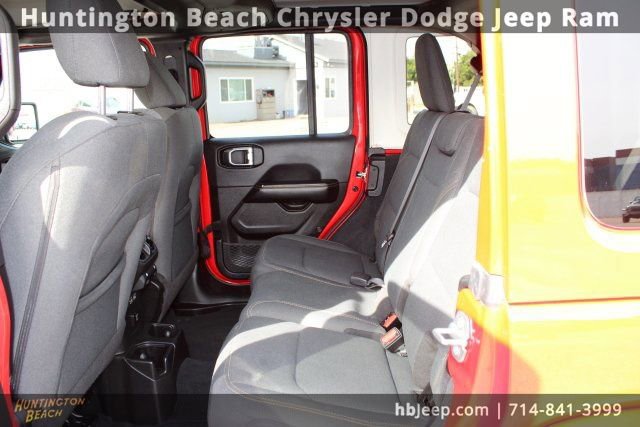 Used 2024 Jeep Wrangler Sahara image 37