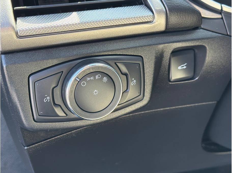 Used 2018 Ford Fusion S FWD image 13
