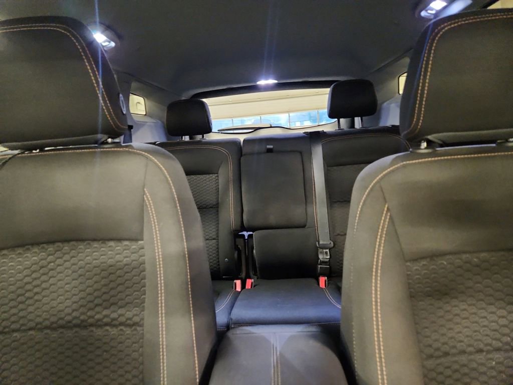 Used 2020 GMC Terrain SLE w/ LPO, Floor Liner Package AWD/4WD image 33