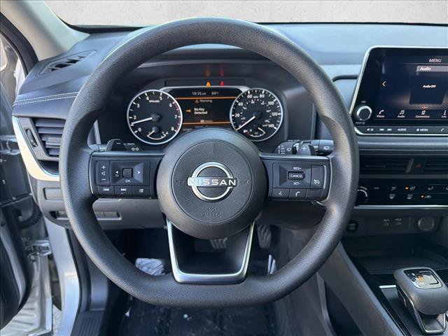 Used 2024 Nissan Rogue S image 14