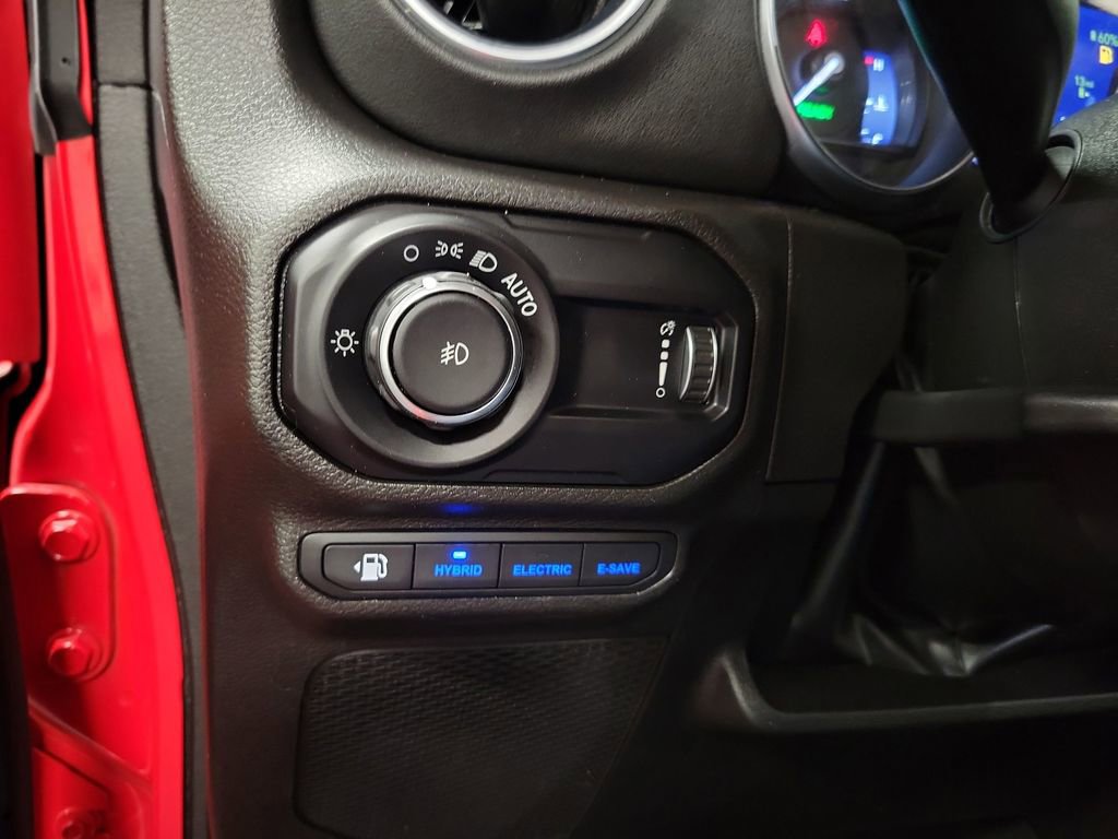 Used 2023 Jeep Wrangler Unlimited Sahara w/ Cold Weather Group AWD/4WD image 22