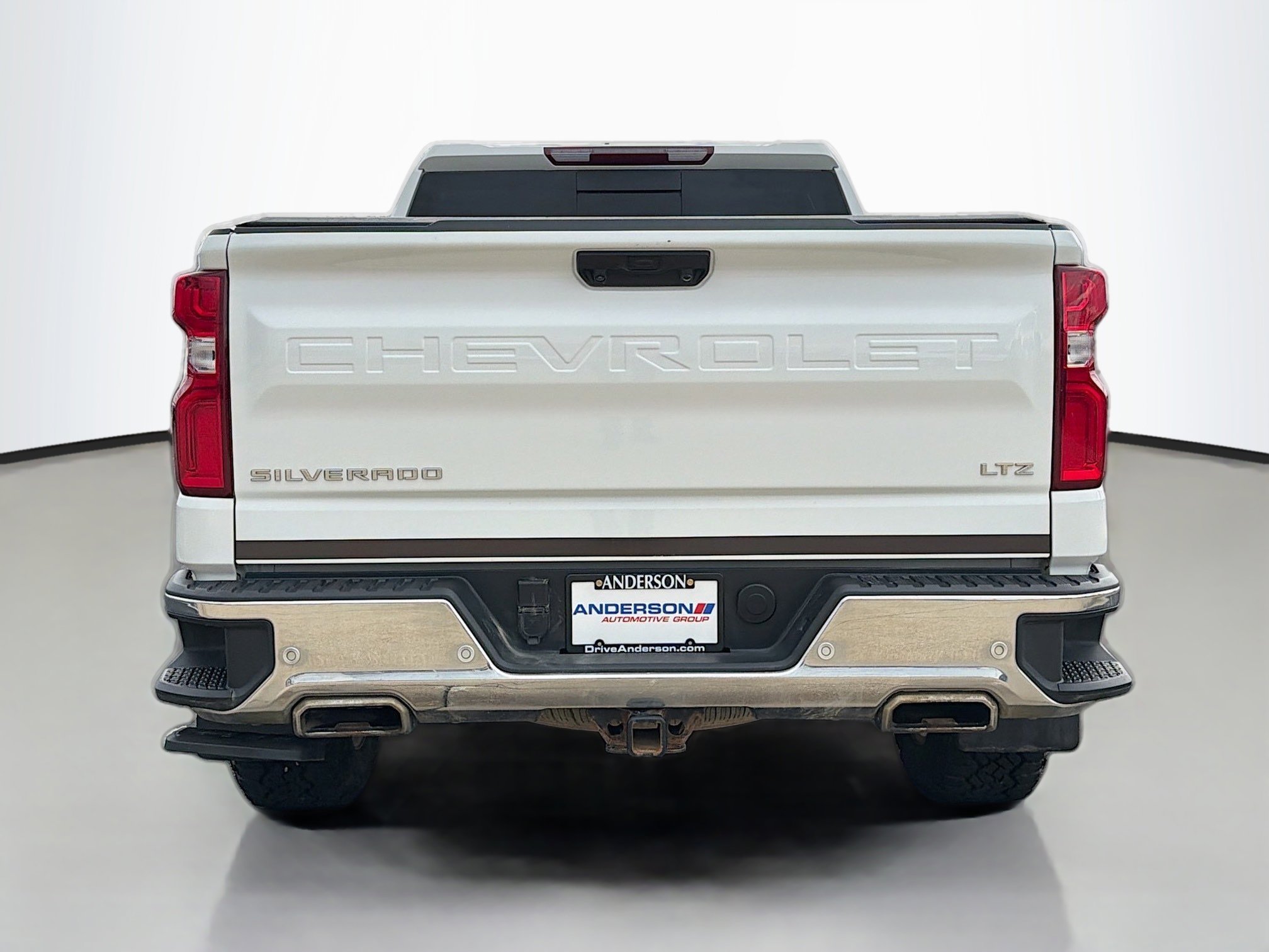 Used 2024 Chevrolet Silverado 1500 LTZ AWD/4WD image 13