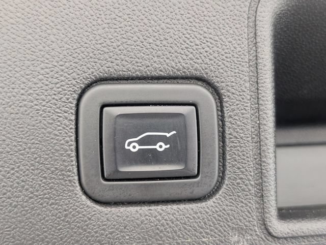 Certified 2022 GMC Terrain SLT w/ Elevation Edition FWD image 31