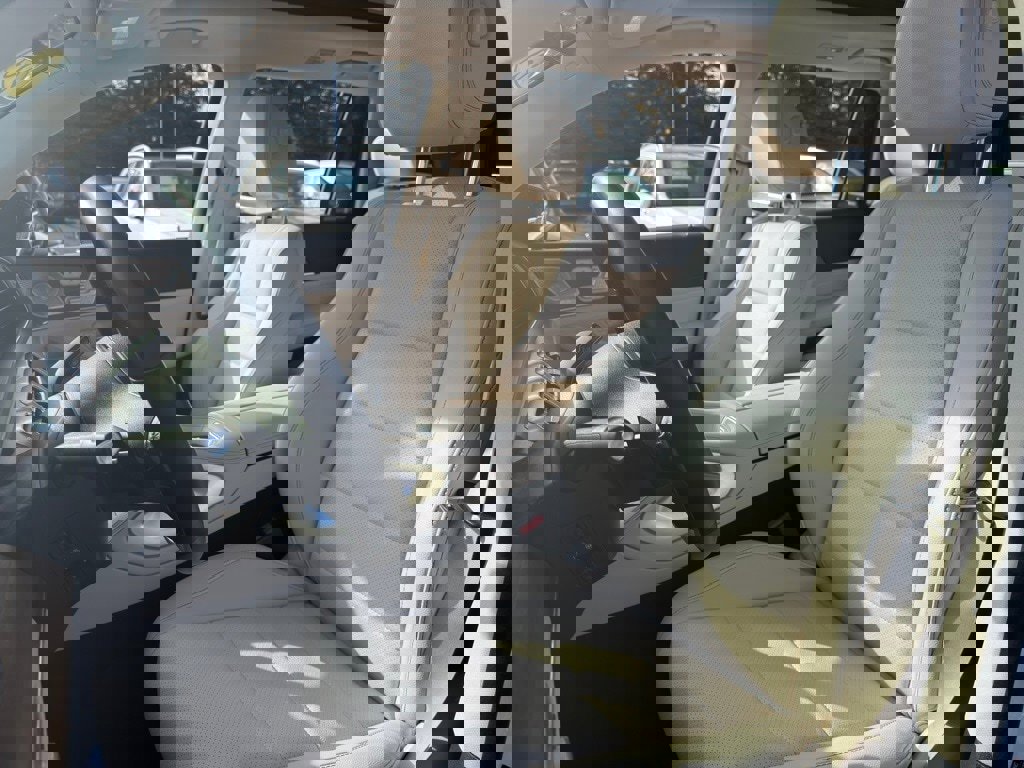 Certified 2022 Mercedes-Benz GLS 450 4MATIC image 25