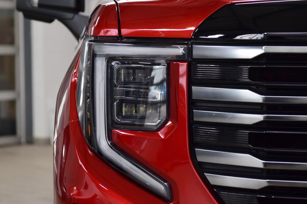 Used 2025 GMC Sierra 1500 AT4 w/ AT4 Premium Package AWD/4WD image 11
