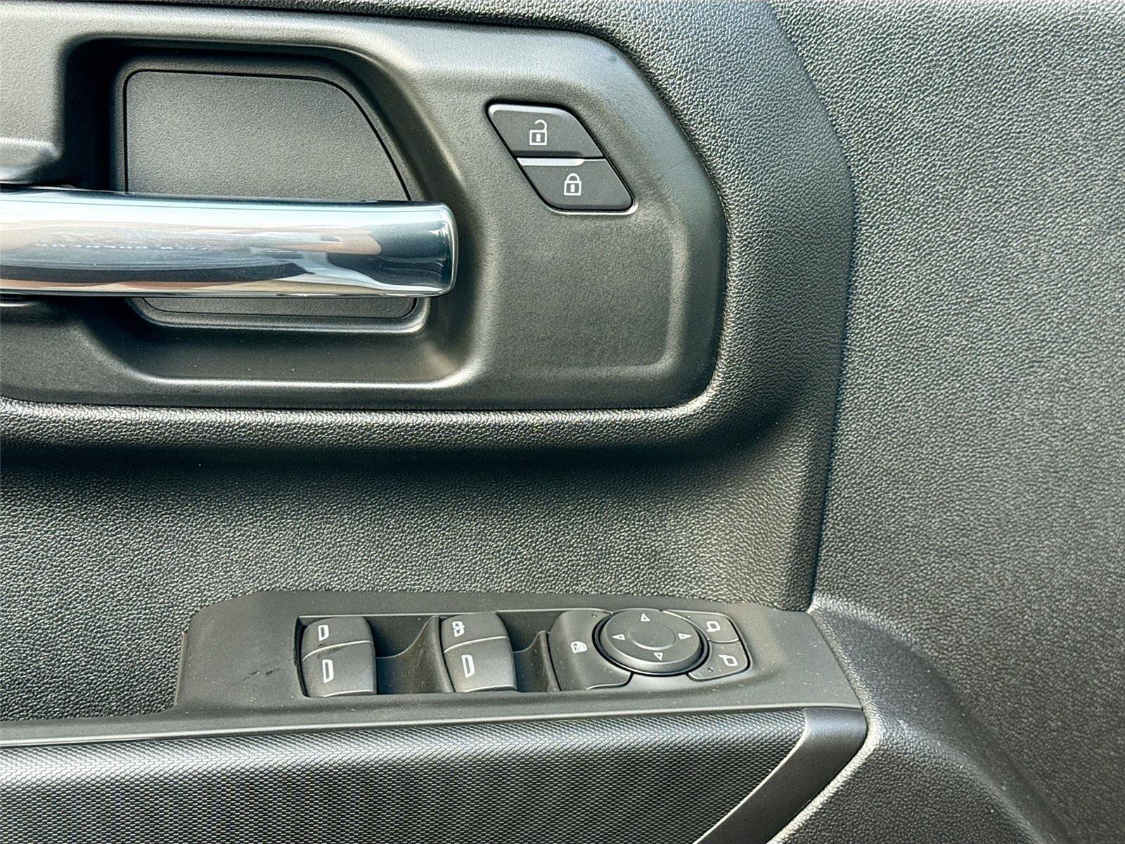 New 2026 GMC Sierra 3500 Pro w/ Convenience Package image 11