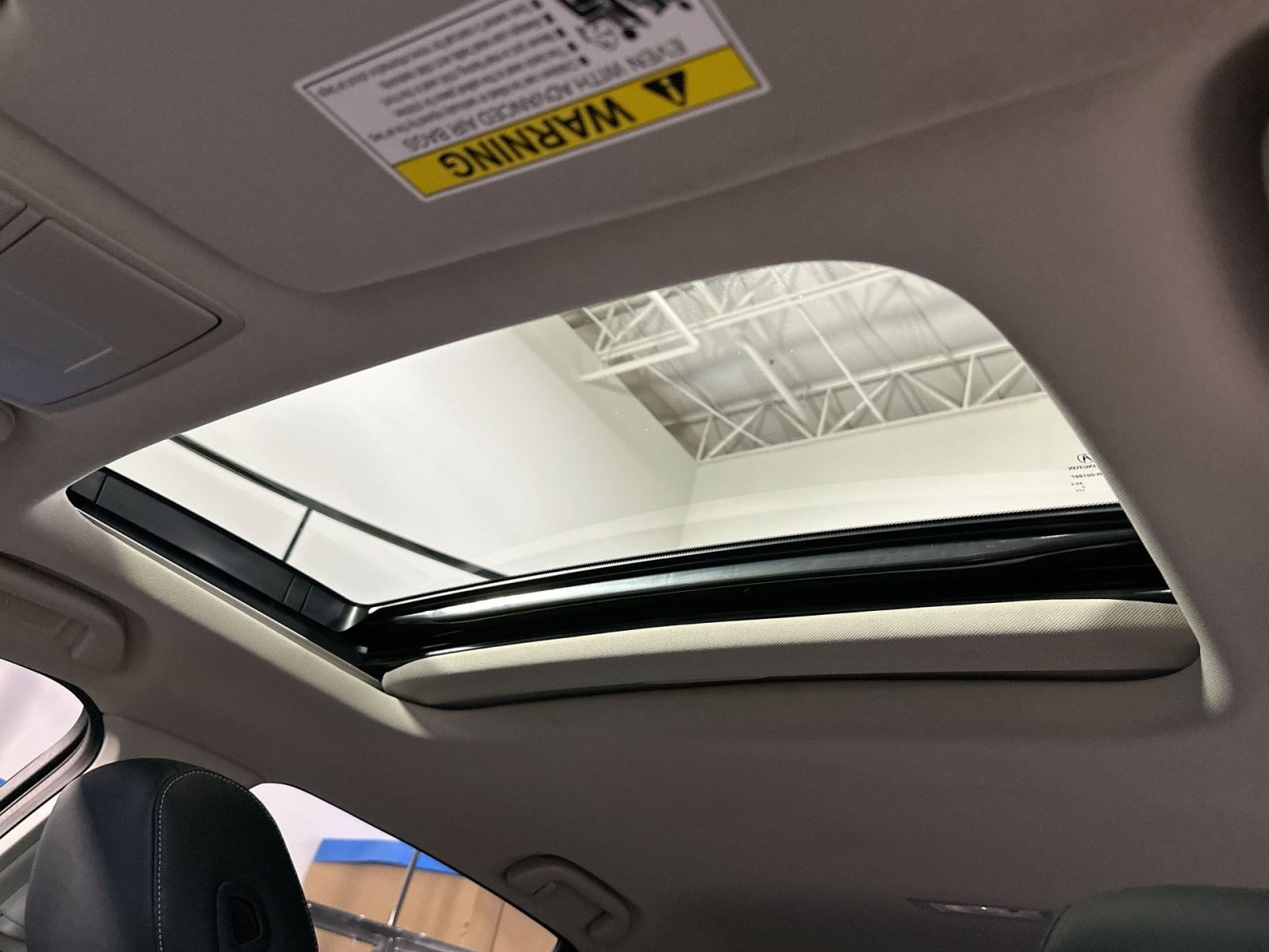 Used 2022 Acura TLX w/ Technology Package image 34