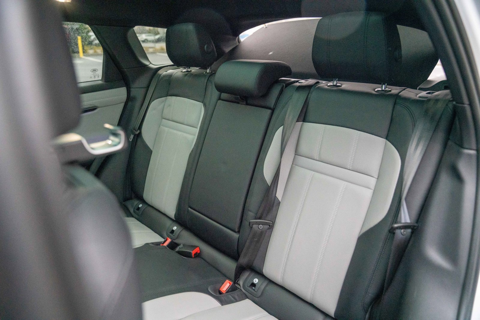 Used 2020 Land Rover Range Rover Evoque First Edition image 23