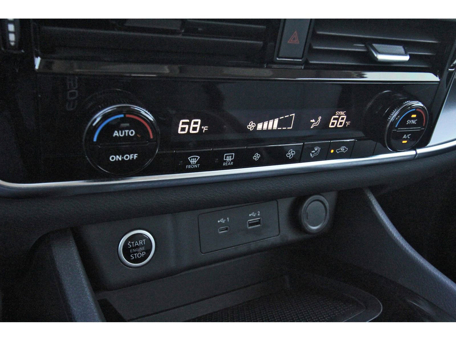 Used 2021 Nissan Rogue SV image 25