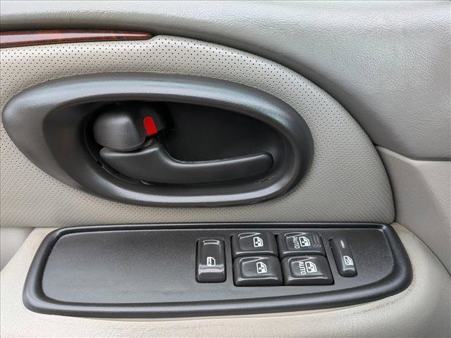 Used 2002 Oldsmobile Bravada AWD image 15