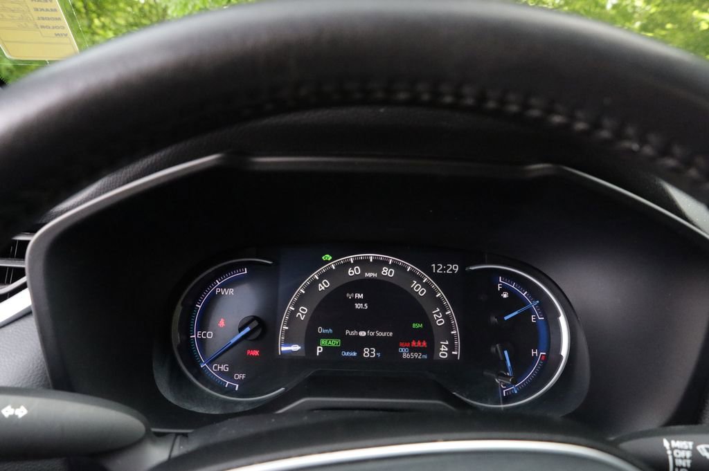 Used 2022 Toyota RAV4 XSE AWD/4WD image 26
