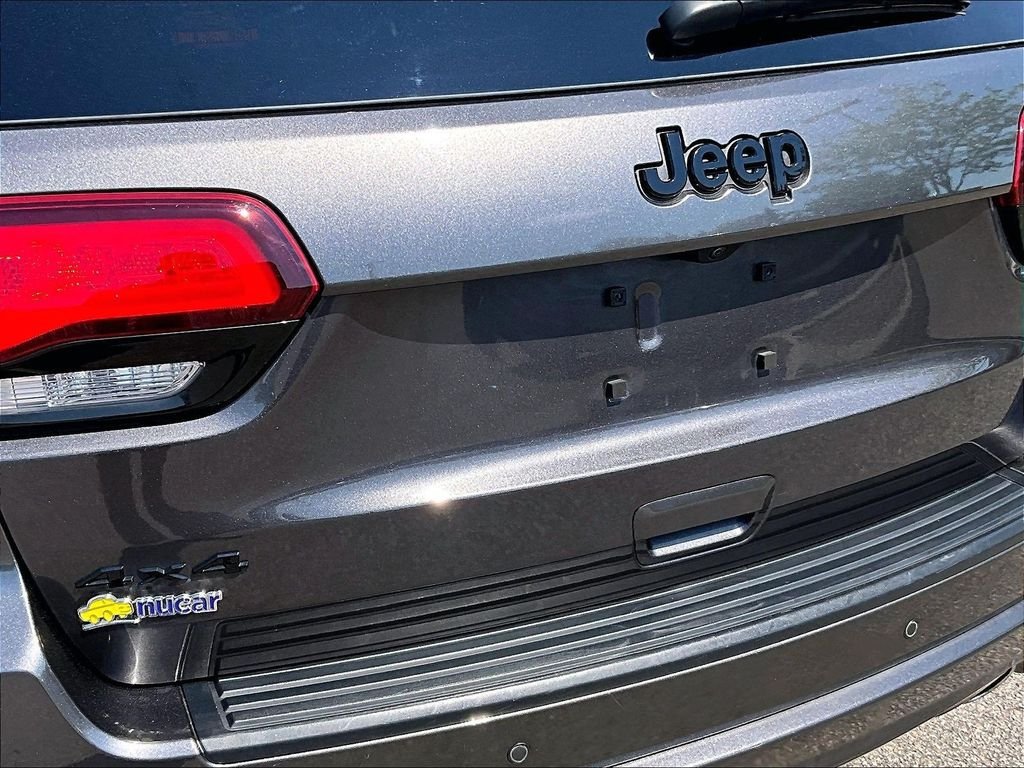Used 2020 Jeep Grand Cherokee Altitude AWD/4WD image 26