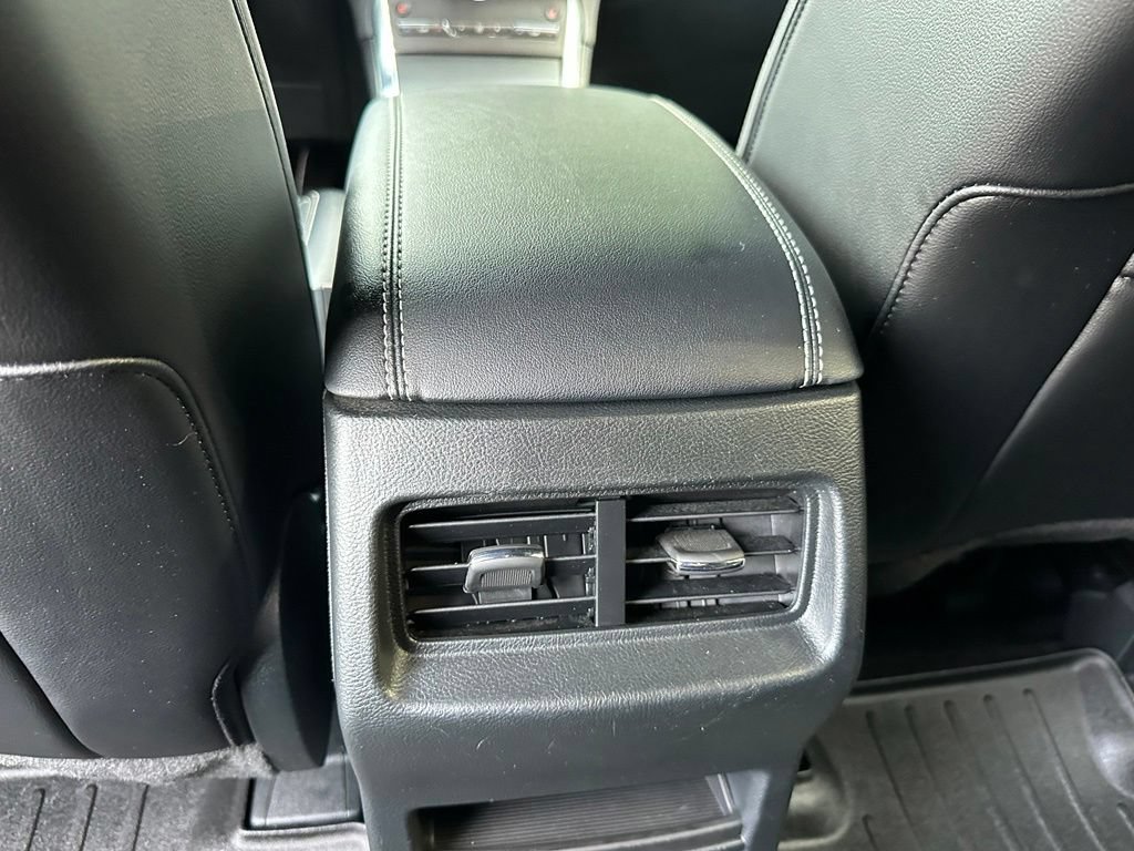 Used 2020 Ford Edge ST w/ Cold Weather Package AWD/4WD image 21
